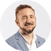 Robin Cannon headshot